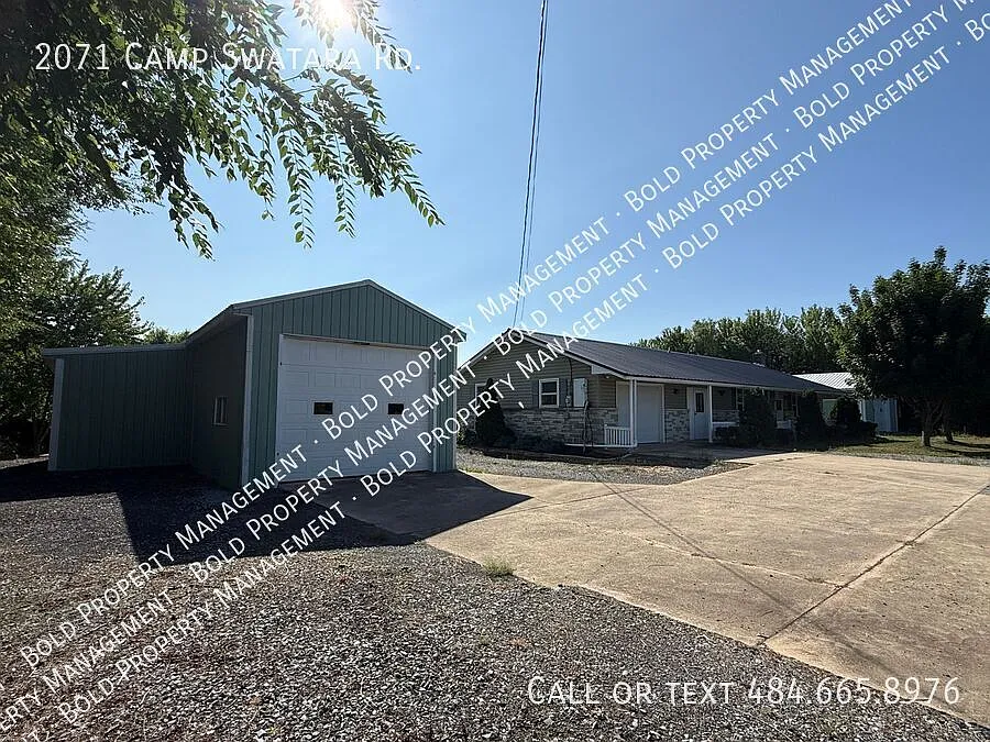 Myerstown/Bethel 3 bedroom 1 bath w tons of garage space — Photo 4