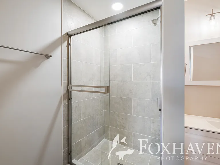 1137 E Keswick Rd #2 — Photo 17