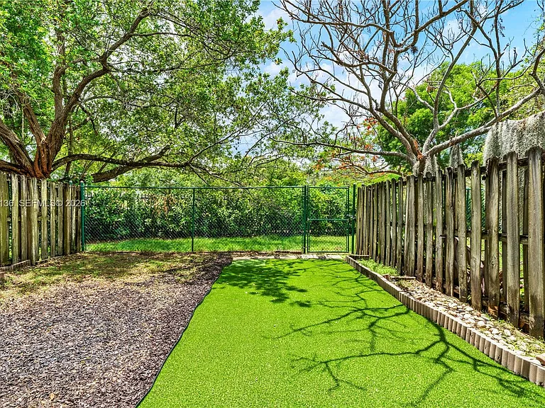 8566 SW 214th Way — Photo 17