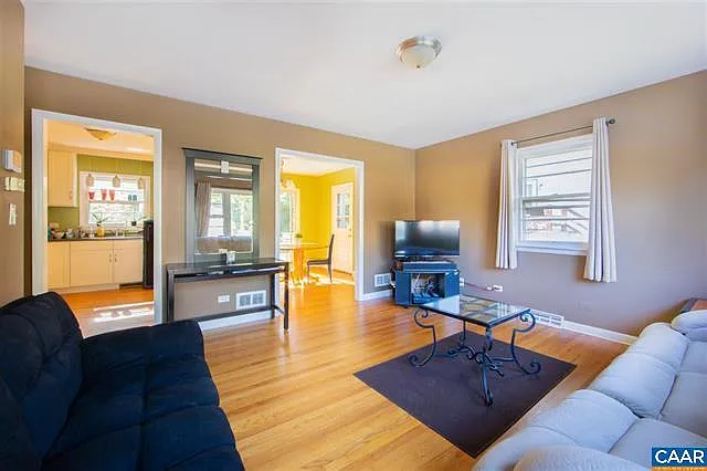 112 Thomas Dr #A — Photo 5