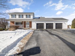 403 Glenmist Ct, Schenectady, NY 12306