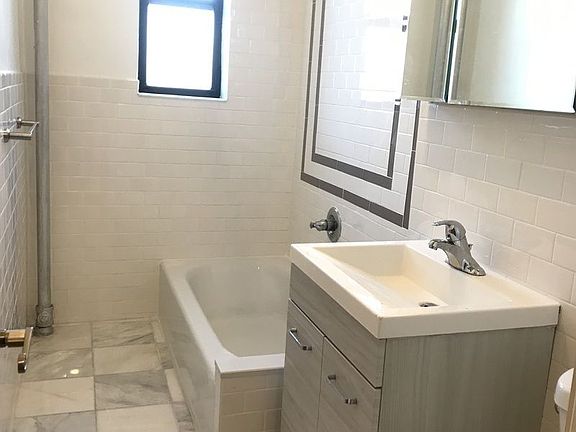 5th image of 3405 Kings Hwy APT 4H
