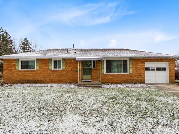 1231 Kevin Dr, Fairborn, OH 45324