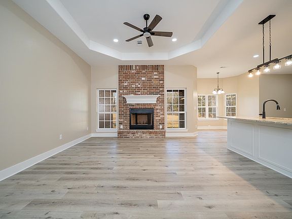 2nd image of 601 Butane St