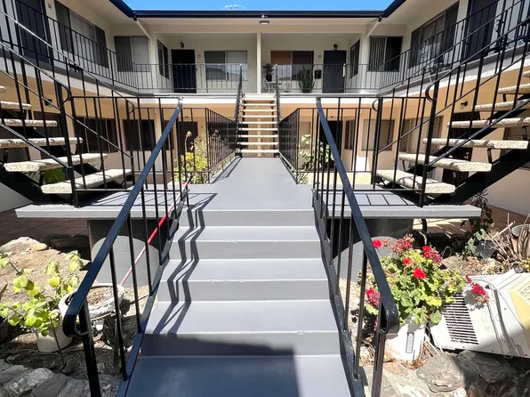 6333 Milton Ave APT 12, Whittier, CA 90601