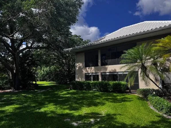 24 Turtle Creek Dr APT C, Jupiter, FL 33469