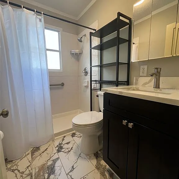 402 W Paris St — Photo 9