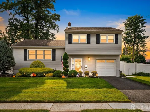 5 Ridgeview Rd, Jamesburg, NJ 08831