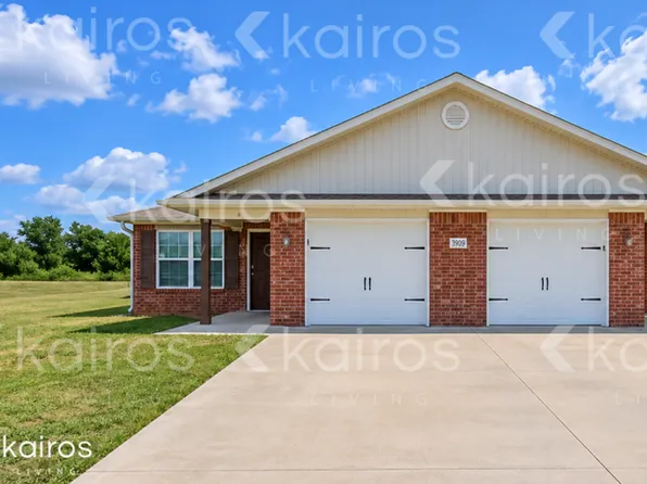 3909 Thomas St #A, Siloam Springs, AR 72761