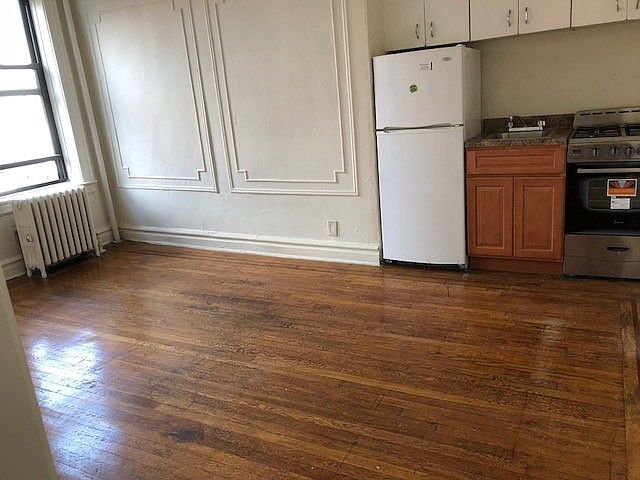 1st image of 2561 43rd St APT 2B