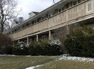 75 Willard Ave APT 2, Elgin, IL