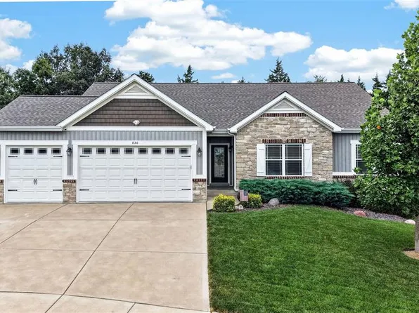 826 Liberty Creek Dr, Wentzville, MO 63385