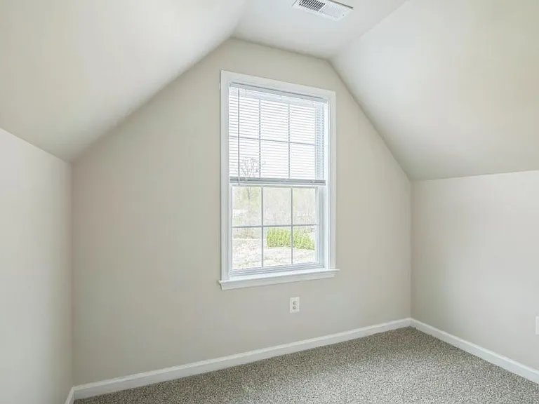 48 Ellison Ct — Photo 29