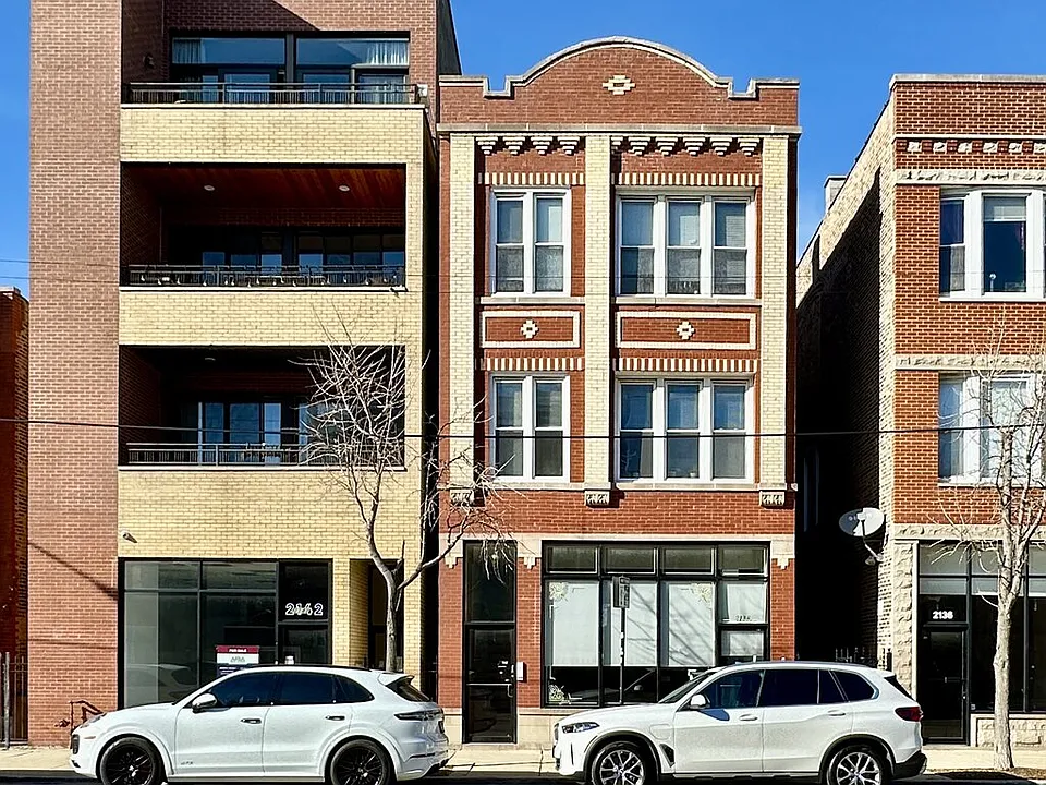 2138 W Chicago Ave #EROTS