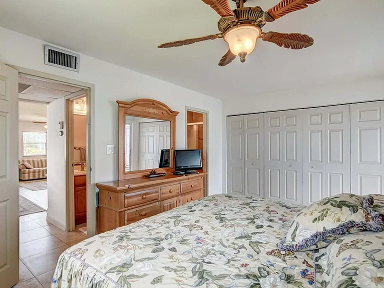 43 Waterford Cir #B — Photo 91