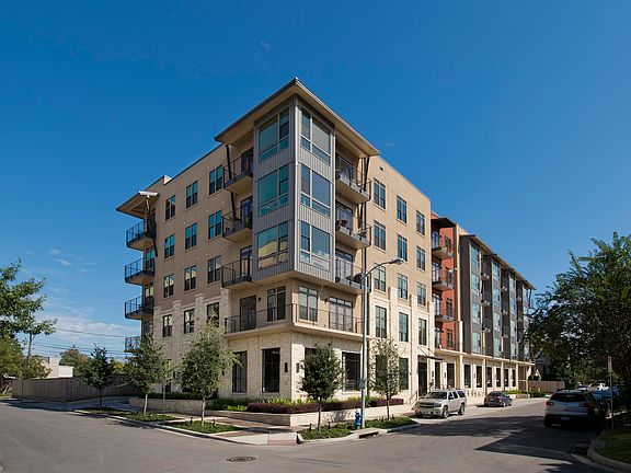2nd image of 3205 W Alabama St #2211251