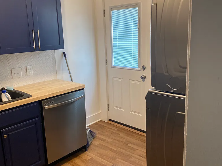 1109 N Buchanan Blvd #A — Photo 9