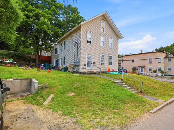 21 Winthrop St, Fitchburg, MA 01420