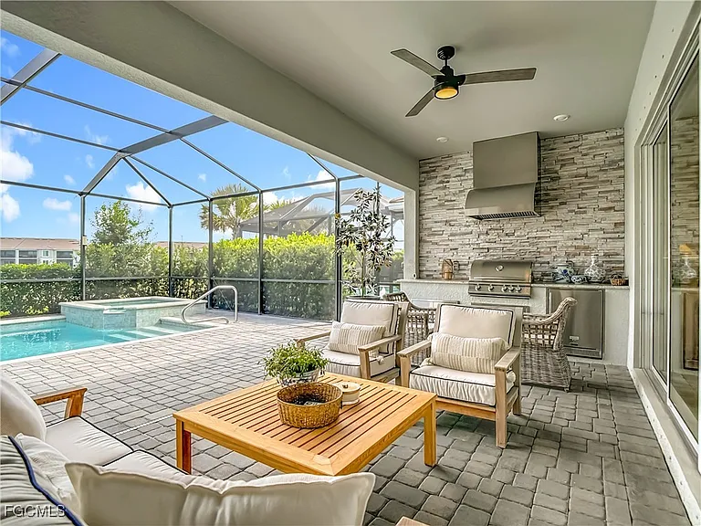 15919 Leaning Pine Ln — Photo 16