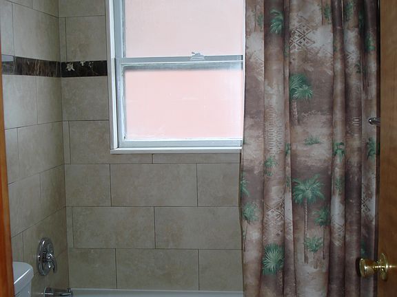 4th image of 296 N Cedar Ave APT 1W