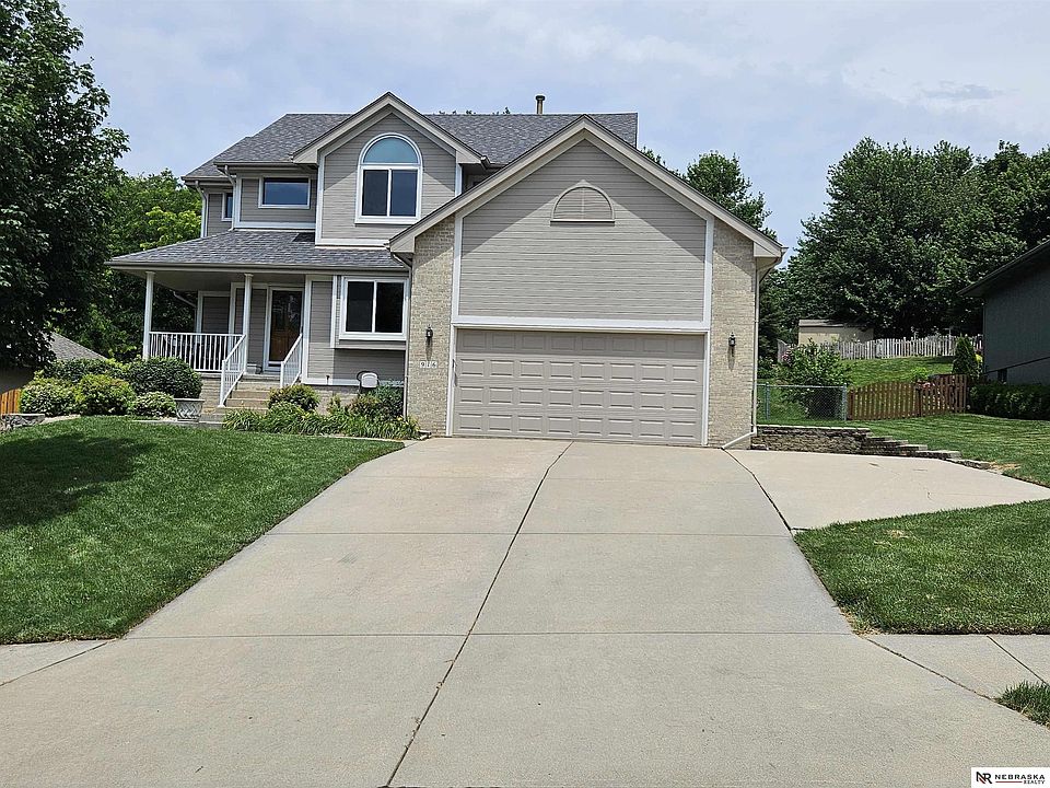 1st image of 916 Hogan Dr