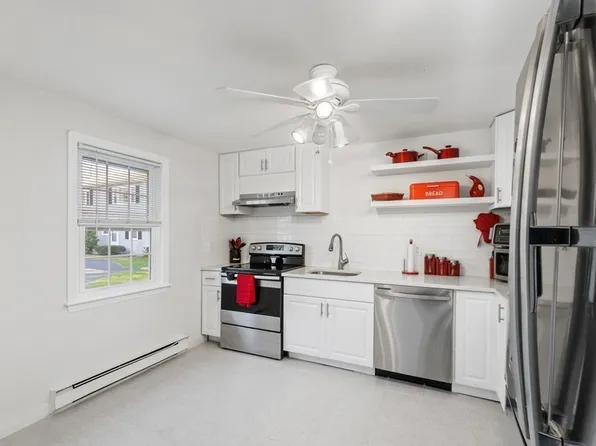 150 Wood St APT L, Middleboro, MA 02346
