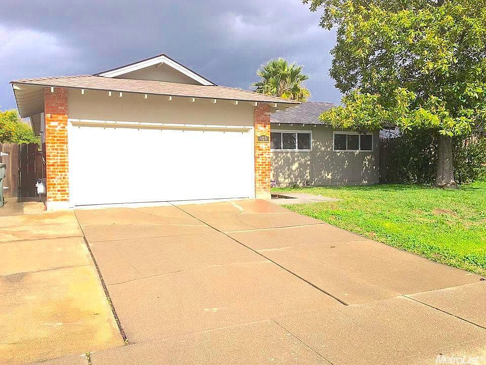 2nd image of 909 Macduff Ave