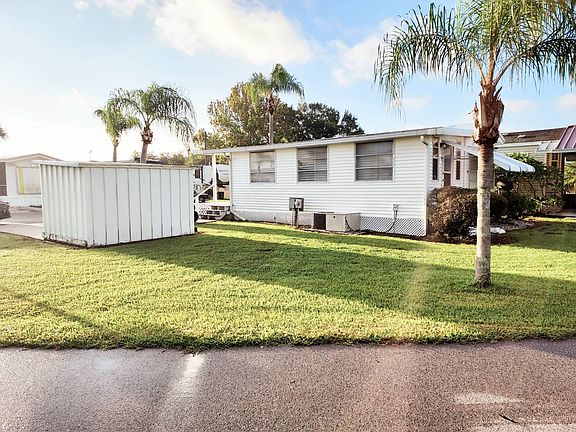 3rd image of 3918 Honolulu Dr