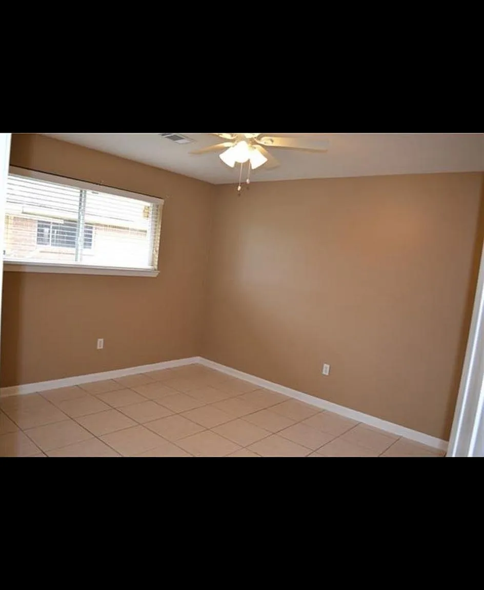7931 Benson St — Photo 2
