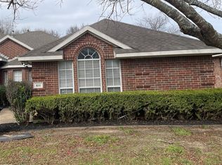 511 Parks Ct, Desoto, TX 75115
