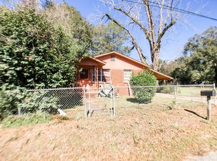 403 E Swinton Ave, Geneva, AL 36340
