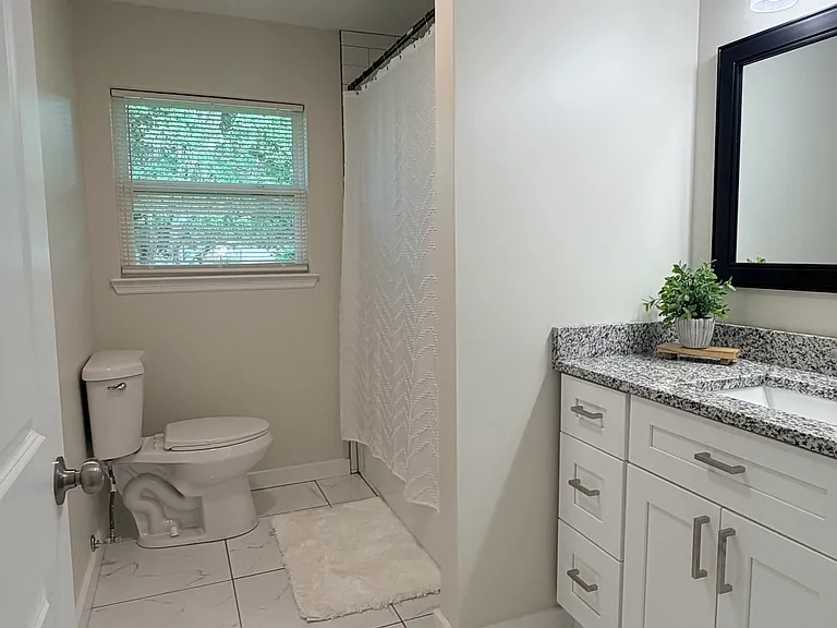 1233 Radmoor Dr — Photo 12