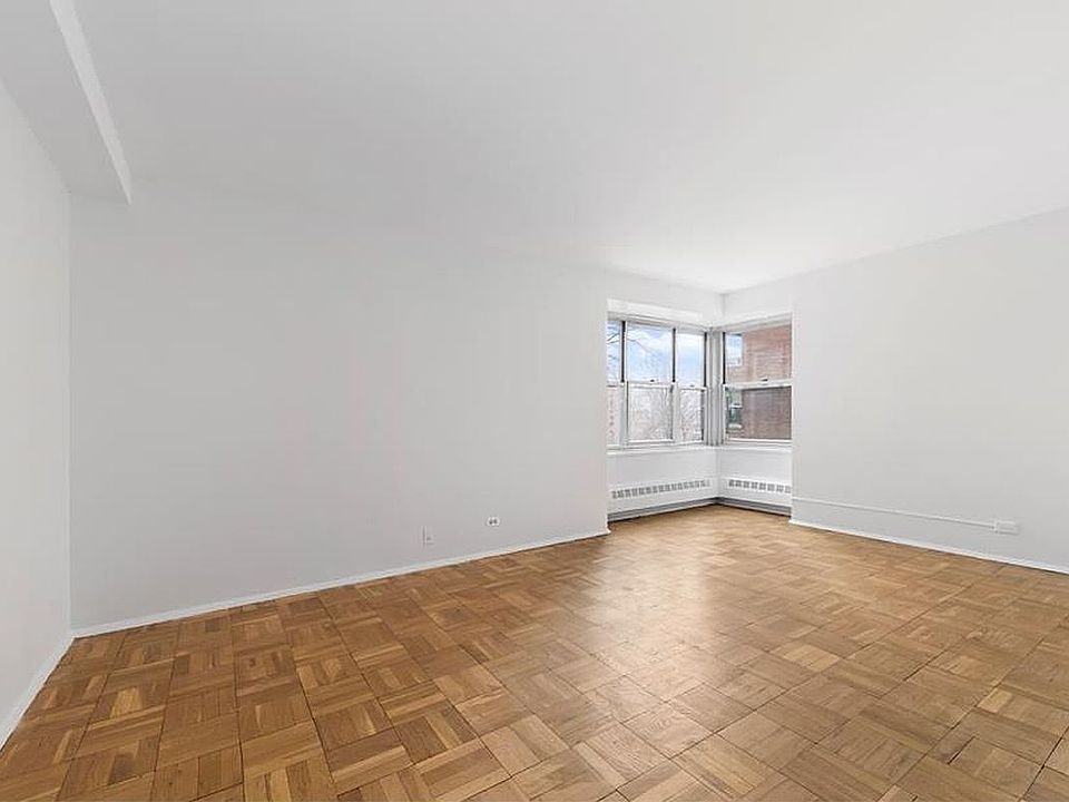 1st image of 575 Grand St Unit F405