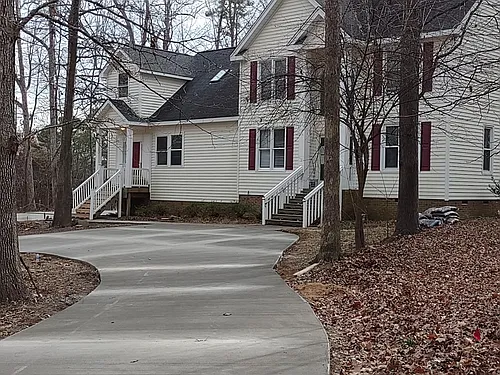 3204 Hickory Rd Photo 1