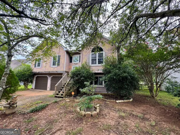 108 Thornwood Dr, Cartersville, GA 30121
