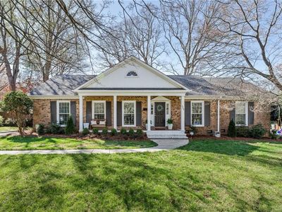 1260 Abingdon Way, Winston Salem, NC, 27106