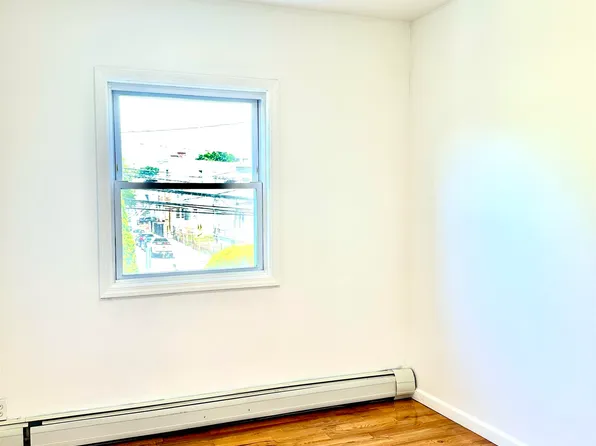 245 Duncan Avenue image 12 of 18