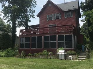 29 Thimble Farm Rd, Branford, CT 06405