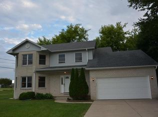 2565 E Church St, Des Plaines, IL 60016