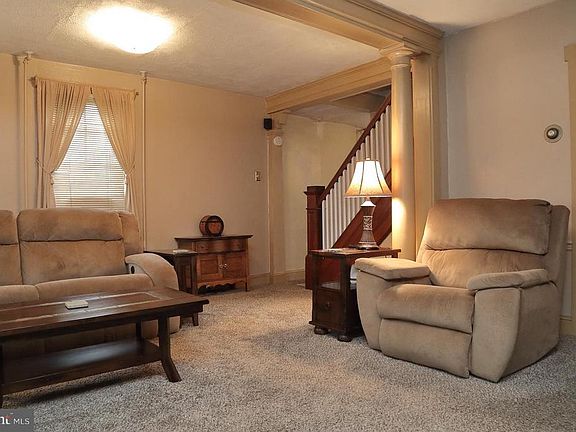 4th image of 242 Marietta Ave
