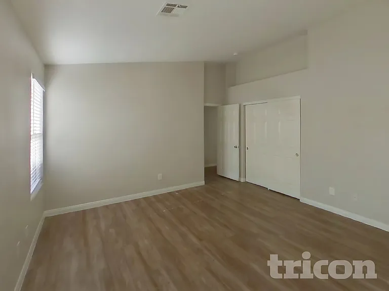 7020 Overhill Ave — Photo 5
