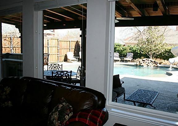 2nd image of 110 Castlebury Ct