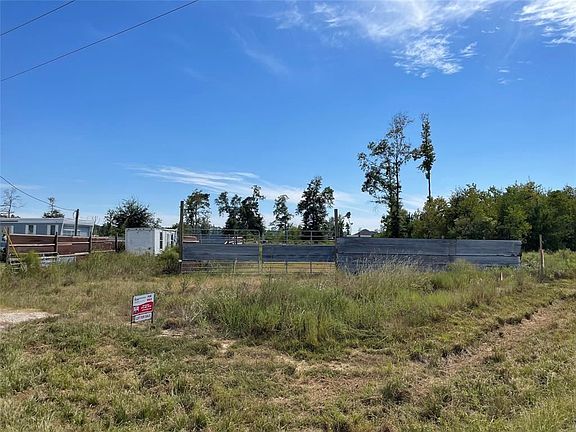 3rd image of 2677 County Road 5018