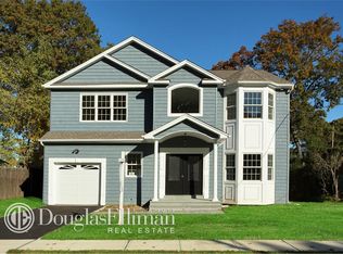 71 Baltimore Ave, Massapequa, NY 11758