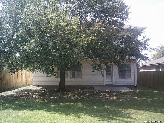 3rd image of 517 ZAPATA CIR