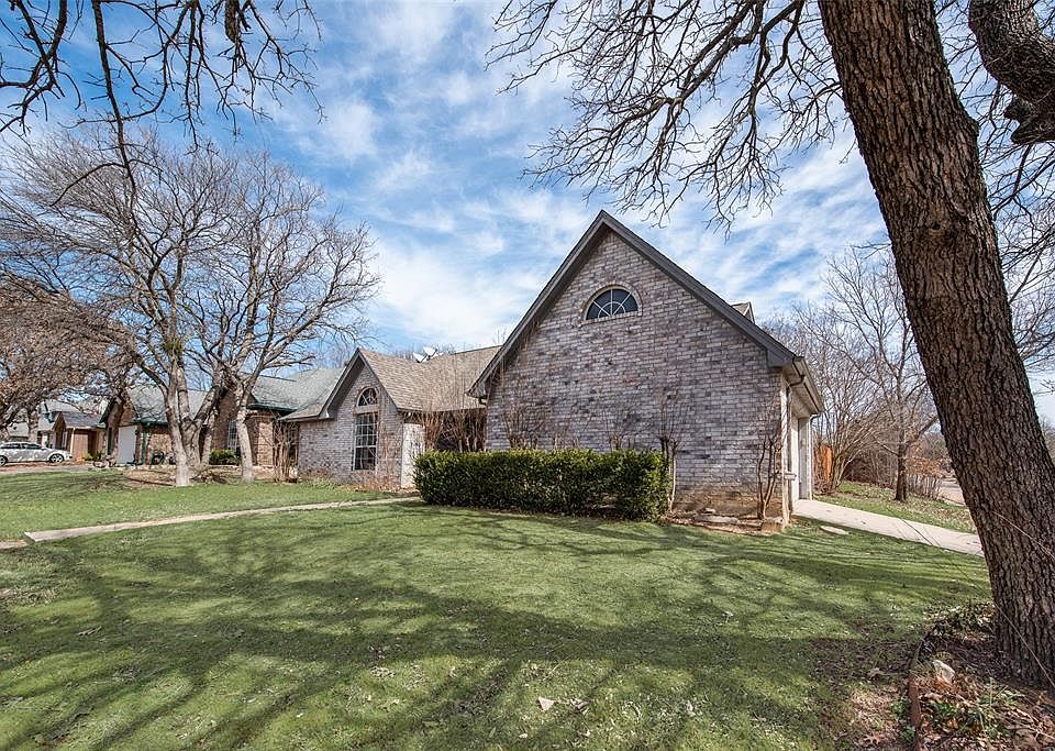 1st image of 2126 Millwood Dr