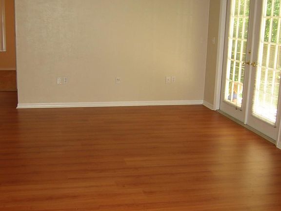 4th image of 1014 NW 104th Ter