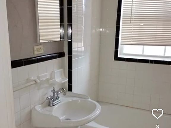 5th image of 113 W Danner Ave APT 1