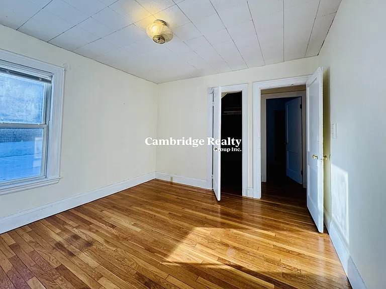 113 Lanark Rd — Photo 8