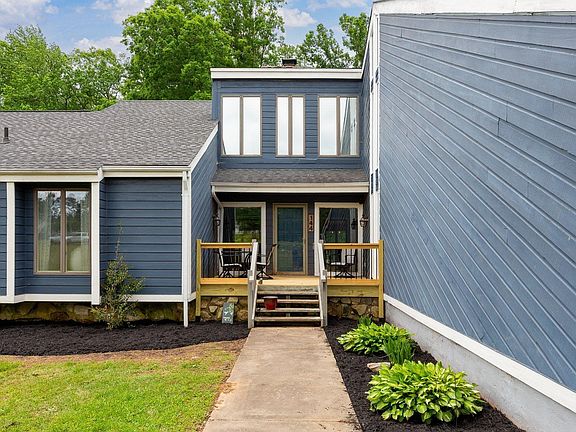 4th image of 144 Spring Rd